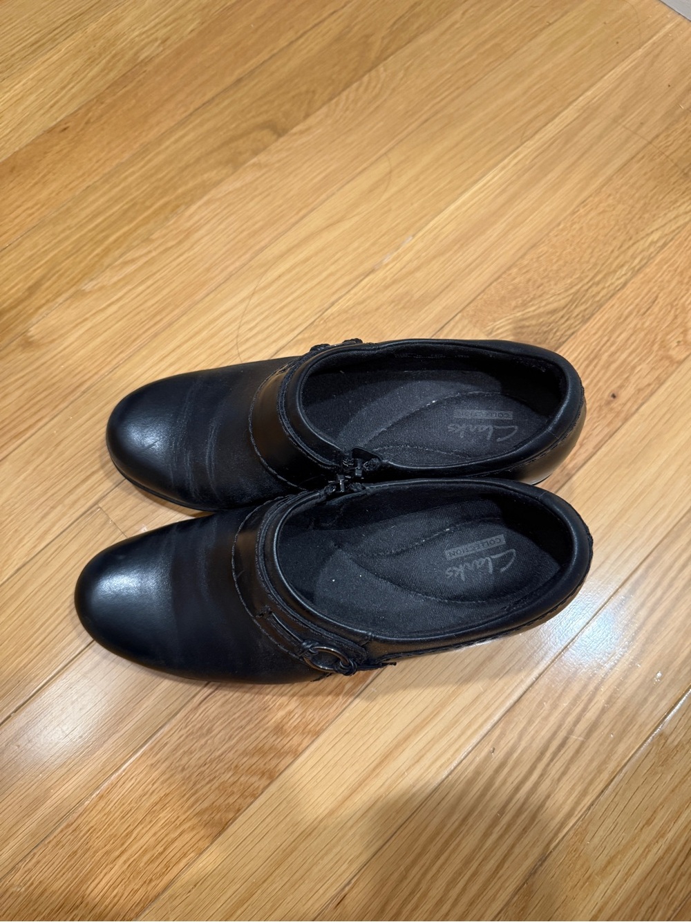 Clarks Black Leather Slip-On Clog with Buckle Accent - Picture 6 of 6